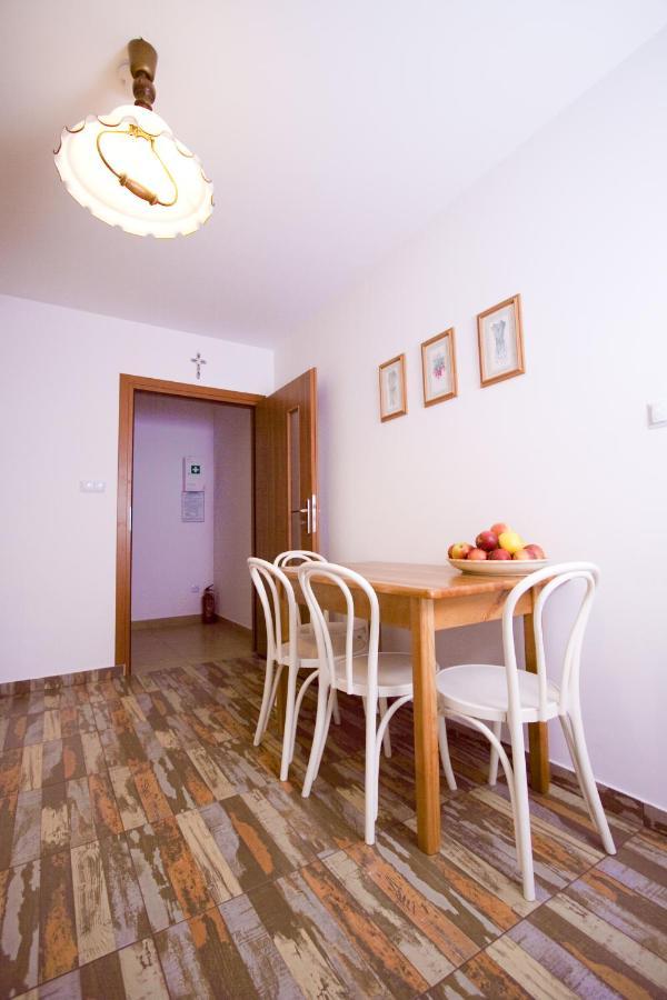 Agroturystyka Pod Jablonia Kazimierz Dolny Εξωτερικό φωτογραφία
